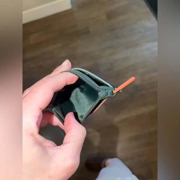 Lululemon True Identity Card Case - Picture 5 of 5